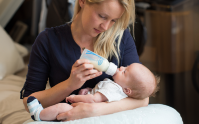Reflux bij baby’s: help, mijn baby spuugt de melk uit!